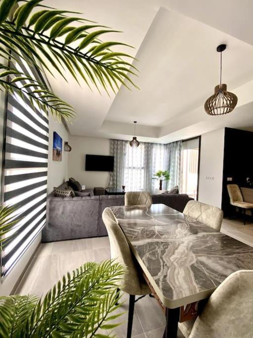 Luxurious Golf & Sea View Beach Apartment With Pool Access - Tamourrit, Taghazout Bay المظهر الخارجي الصورة